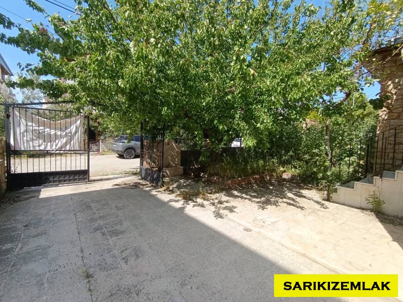 Edremit Güre Mah`da6+1  Villa. - 2